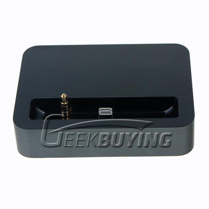 Male to 8-Pin Female Sync Charger Dock Station with 3.5mm Audio for iPhone 5S/5C/5/iPod Touch 5