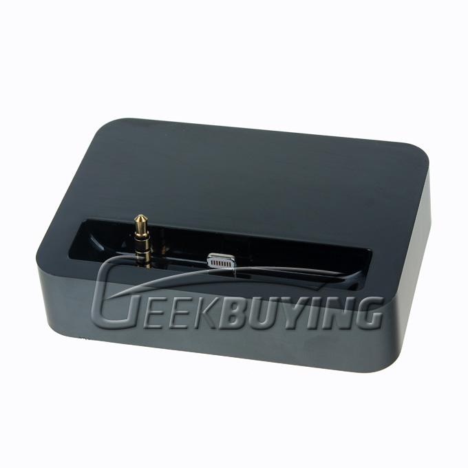 Male to 8-Pin Female Sync Charger Dock Station with 3.5mm Audio for iPhone 5S/5C/5/iPod Touch 5
