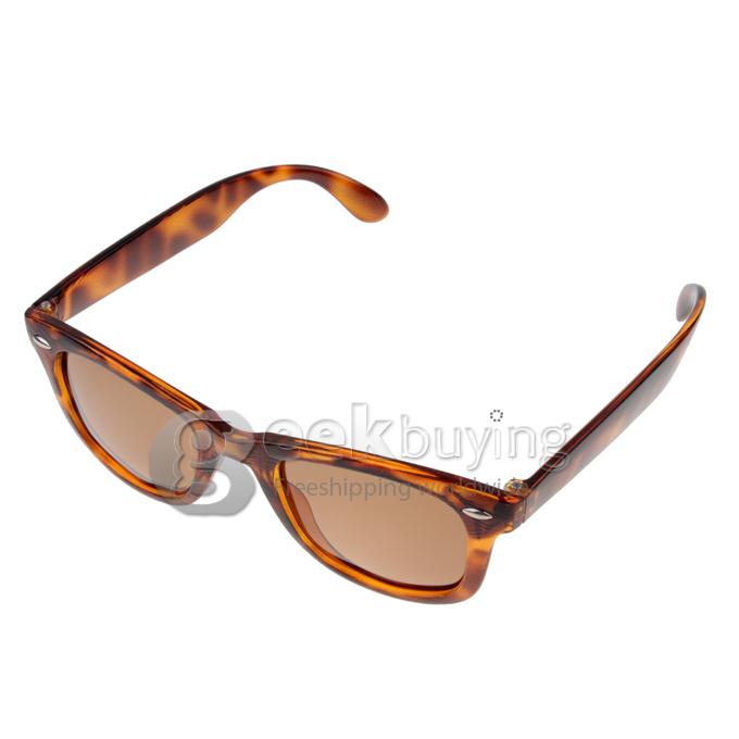 Oval Style Frame TR90 Polarized Lens Sports Sunglasses - Multi Color