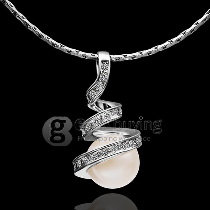Fashion Annular Pearl Diamond Pendant Alloy Necklace - Silver