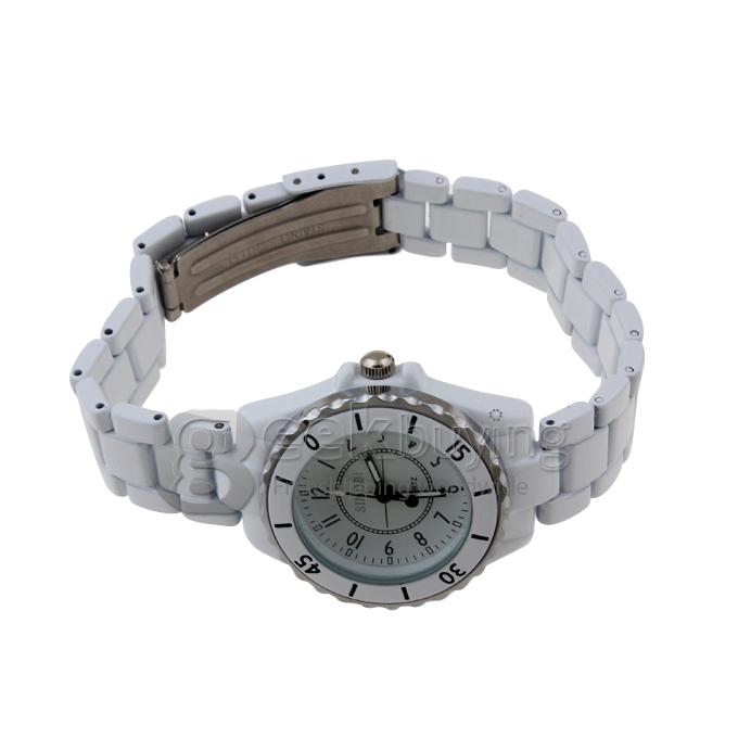 SINOBI 1850 Stainless Steel Women's Fashion Watches - White