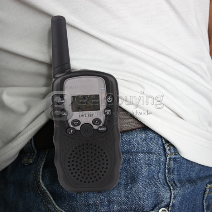 One Pair of Walkie Talkies with Strong Long Range Signal(SS103168)