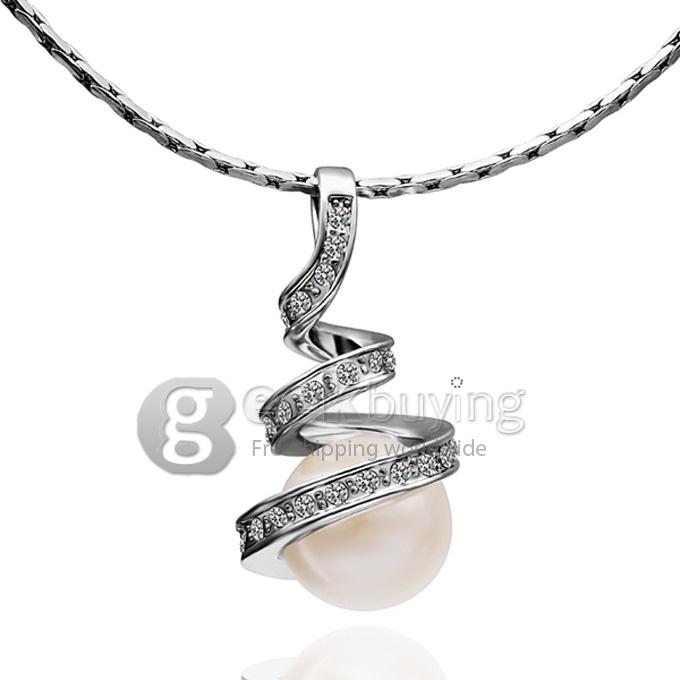 Fashion Annular Pearl Diamond Pendant Alloy Necklace - Silver