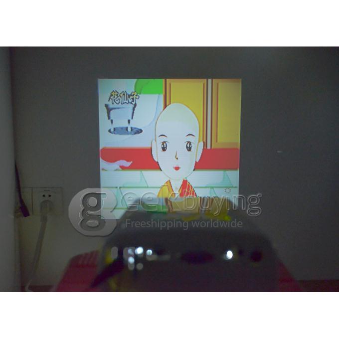 E03 Portable 320*240 Pixels 50 Lumens LED Projector with LCD for Family Education Business White
