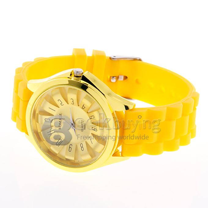 WOMAGE 9665 Fashionable Quartz Wrist Watch with Silicone Watchband - Yellow