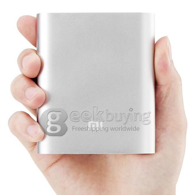Bundle XiaoMi 10400mAh USB Portable Power Bank + XIAOMI Protective Silicon Rubber Case White