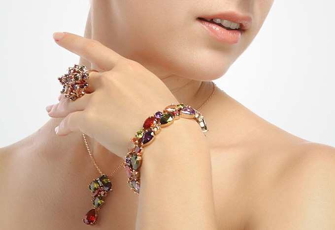 Trendy Metallic Sparkly Rhinestone Bracelet Wrist Decor Jewelry for Women Lady