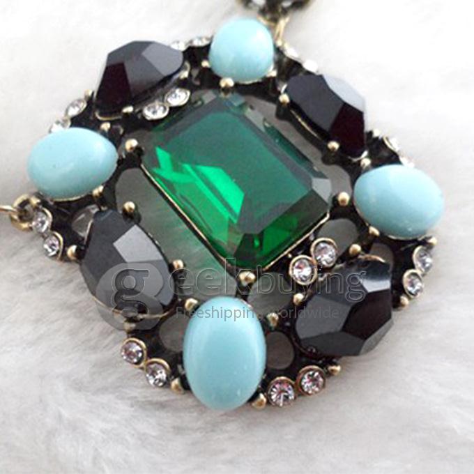 Exaggerated Emerald Crystals & Rhinestones Necklace Neck Chain for Women