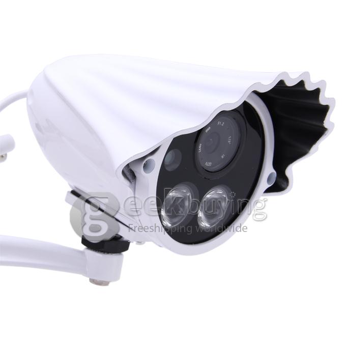 1/3 CMOS 8mm Lens 700TVL 2 IR LEDs Day / Night Waterproof Security Outdoor CCTV Camera with Bracket - White (NTSC)