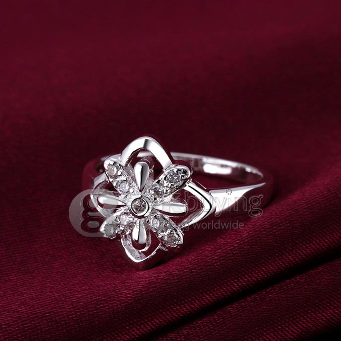 Fashion Elegant Shining Brass with Rhinestone Double Four Leaf Clover Ring for Woman Size 8 - Silver
