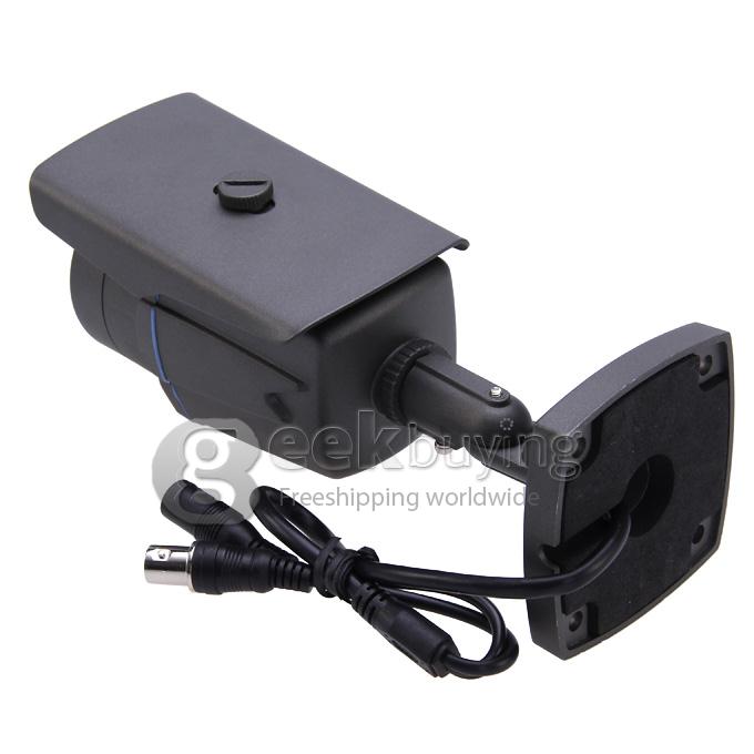 700TVL Surveillance Outdoor Waterproof CCTV Camera 1/3 CMOS 3.6 mm Lens 24 LEDs IR NightVision with Bracket - Black (NTSC)