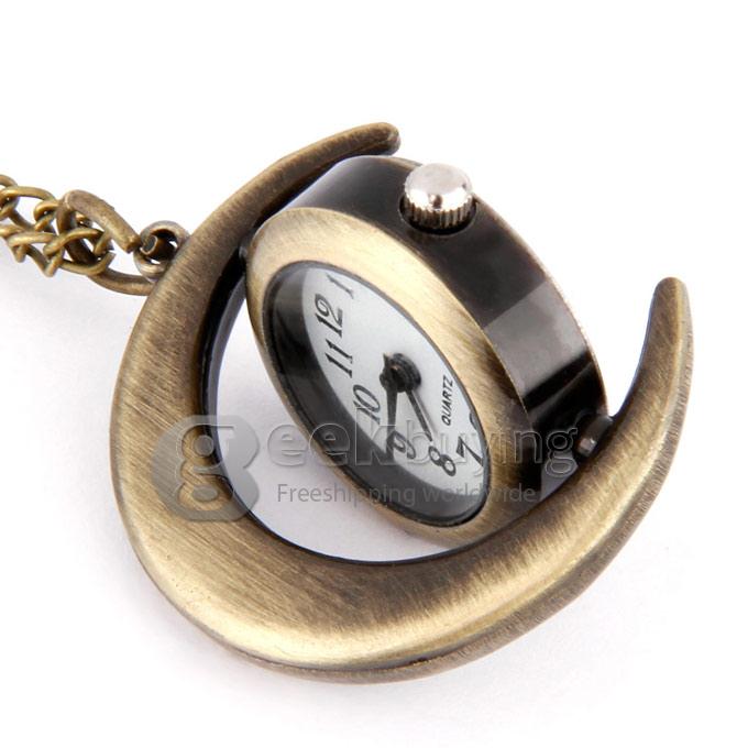 Women's Vintage Round Dial Crescent Pattern Quartz Analog Necklace Watch