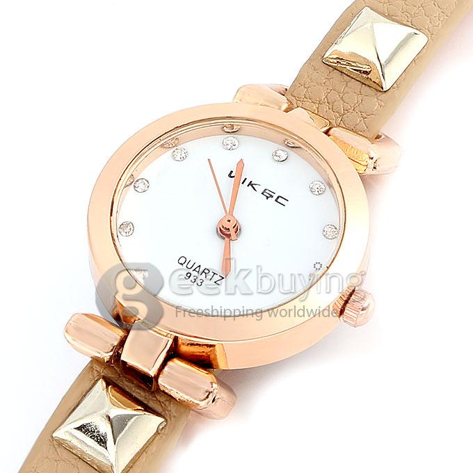 VIKEC 933 Fashion Leather Strap Alloy Dial Analog Quartz Bracelet Watch for Woman - Brown