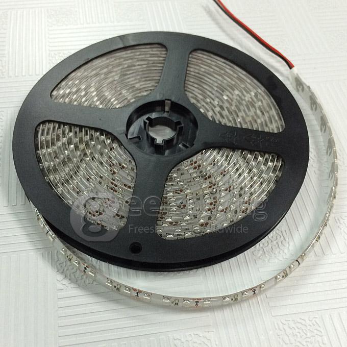 5M 600 LED 3528 SMD 12V Flexible Waterproof IP65 LED Strip Light Tape - White