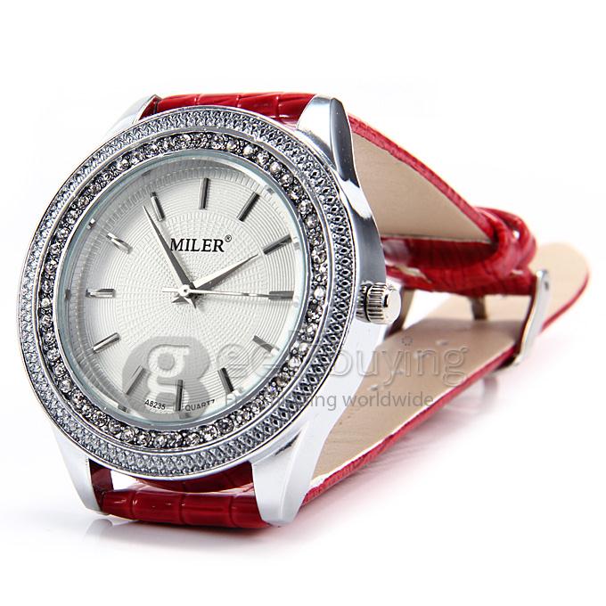 MILER A8235 Unisex Silver Case Crocodile Leather Band Analog Quartz Watch With Diamond - Red