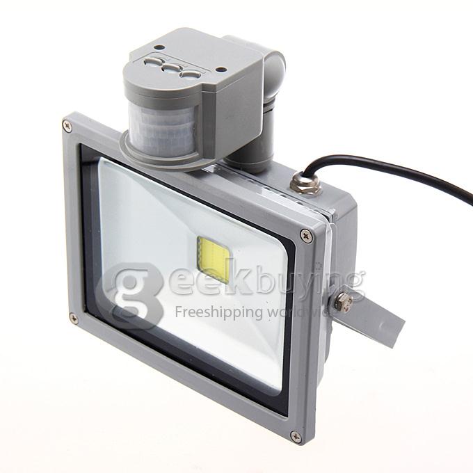 IP65 10W 900Lm IR Infrared Motion Sensor LED Flood Light Garden Lamp - Warm White