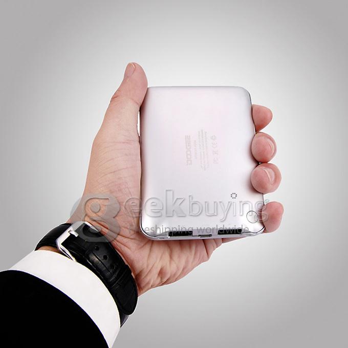 DOOGEE ARMOR-4000 4000mAh Universal Li-Polymer Dual USB Power Bank for IPHONE / Samsung Smartphone - Silver