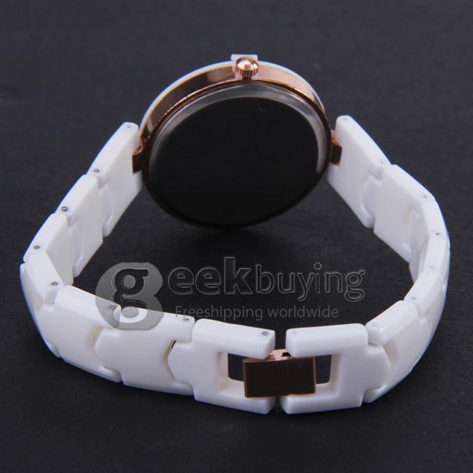 Wecin Fashion Women Bracelet Wrist Watches with Flower Design - White