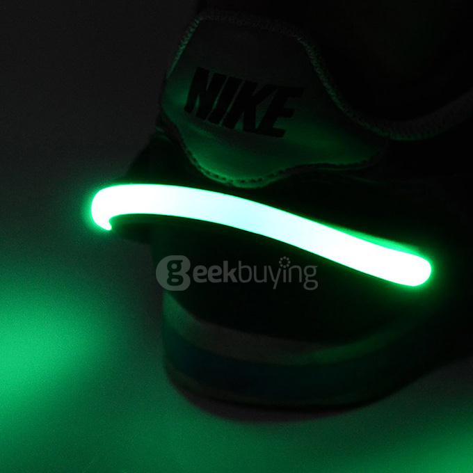 Outdoor Portable Shoes Light Safe LED Wrist Light Lamp Clip - Black + Green