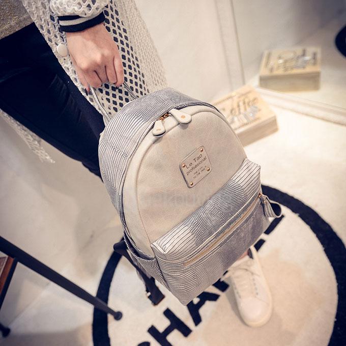 TL641 Lady Simple Rivet Shoulder Bag Leisure Travel Backpack - White