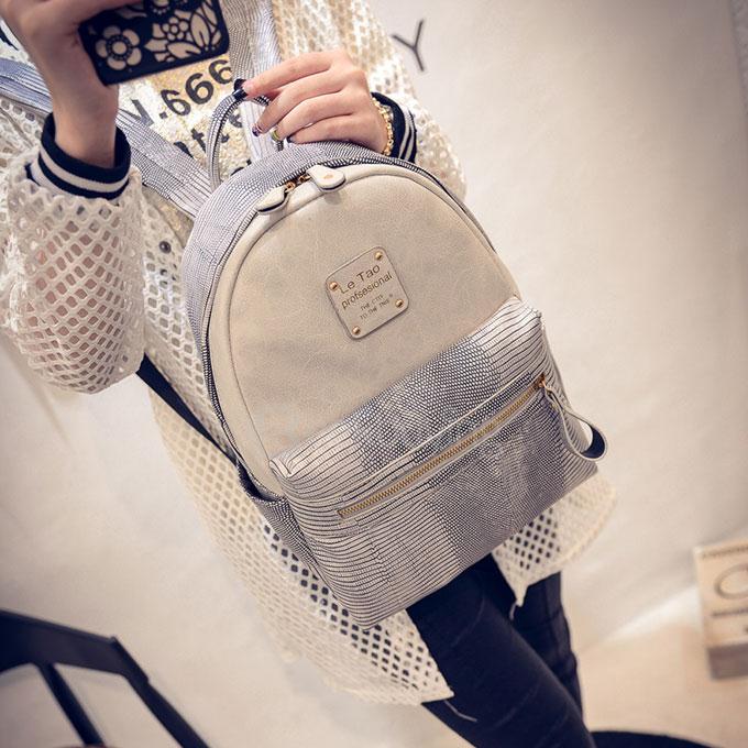 TL641 Lady Simple Rivet Shoulder Bag Leisure Travel Backpack - White