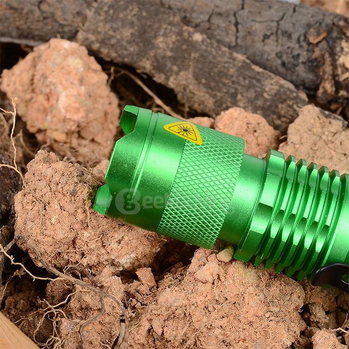 UltraFire SK68XPE 1-LED 400LM 1-Mode Cool White Light Flashlight w/ Clip - Green