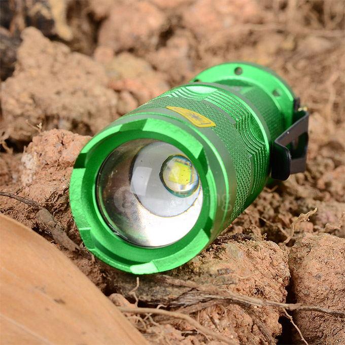 UltraFire SK68XPE 1-LED 400LM 1-Mode Cool White Light Flashlight w/ Clip - Green