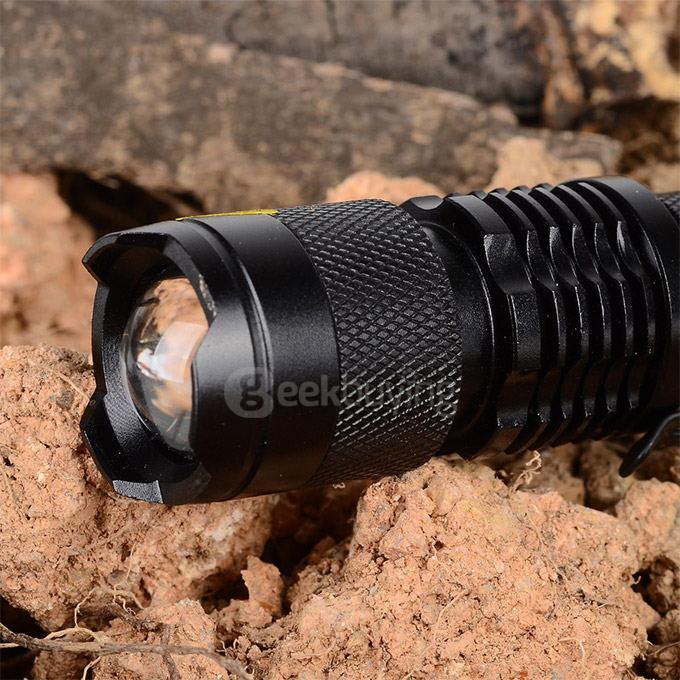 UltraFire SK68XPE 1-LED 400LM 1-Mode Cool White Light Flashlight w/ Clip - Black