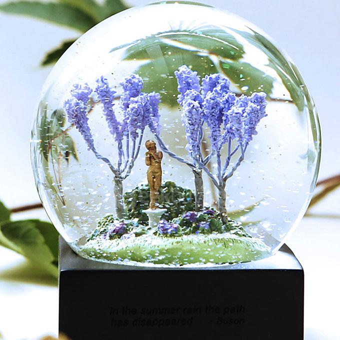Creative Summer Fahion Crystal Ball Snow Globe