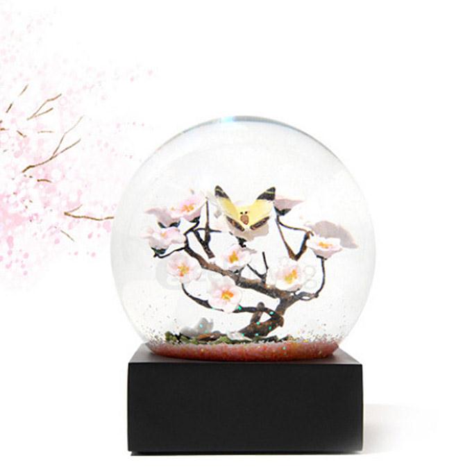 Creative Happy Tree Crystal Ball Snow Globe