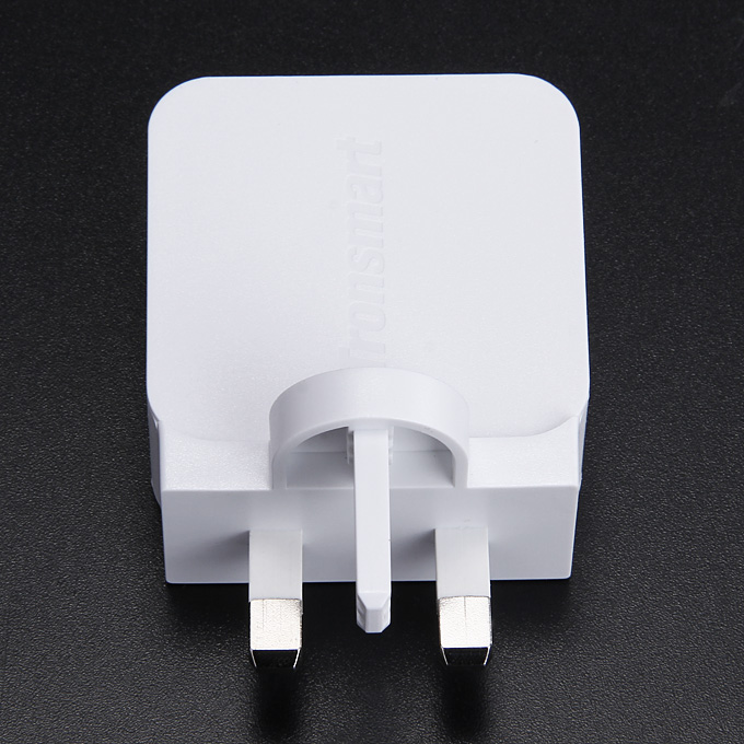 Tronsmart Quick Charge 2.0 18W AC Home Wall Travel USB Charger Fast Charger with 1.8M Micro USB Cable for Galaxy S6/S6 Edge Note 4/Edge Google Nexus 6 HTC M9 Xperia Z3/Z2 Sharp Aquos Pad/Zeta Xiaomi