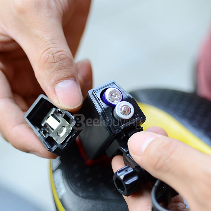 Leadbike 2-Mode LED Red Light Bike Tail Light - Black (2 x AAA)