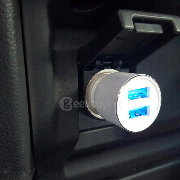 Original Xiaomi Roidmi Bluetooth Car Charger(White)+ Original Xiaomi ROIDMI Car Dual Cigarette Lighter Splitter(White)