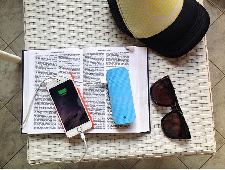 REACHFAR RF-V20 7 In 1 Multifuncional GPS Tracker 4500mah Power Bank - White