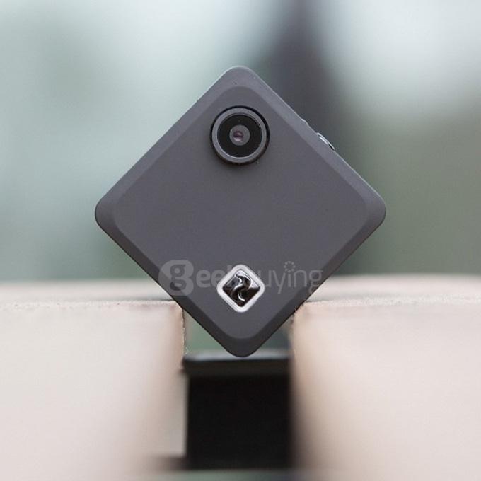 Foream Compass Mini WiFi Action Camera Ambarella A7 8.0MP CMOS Image Sensor 78 Degree View Angle 750mAh Battery - Black