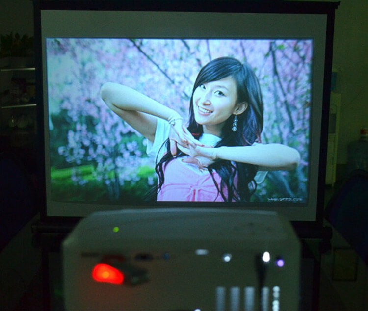 E07 1920*1080 100LM DLP Home Office Projector Home Theater AV HDMI TF MIC