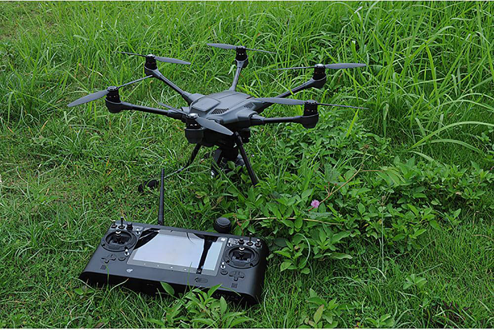 Yuneec Typhoon H FPV 12MP Camera 3Axis Gimbal 7Inches Display Smart RC Quadcopter