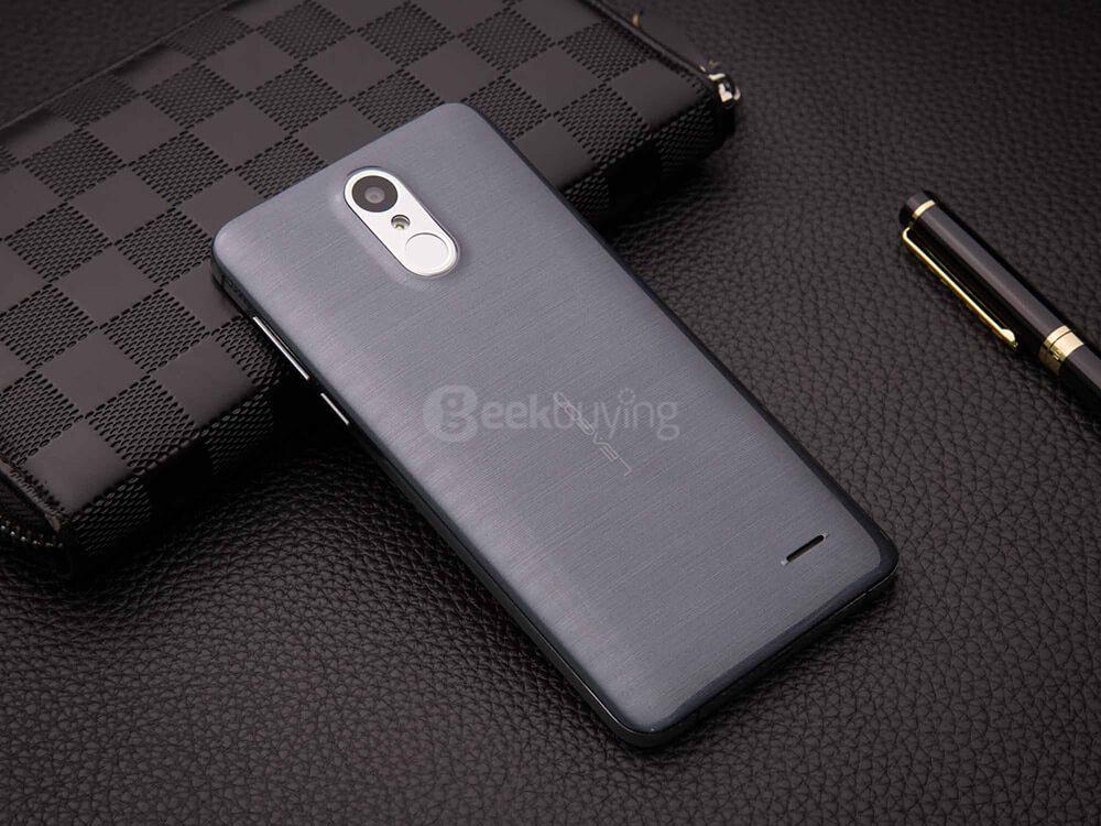 LEAGOO M5 PLUS 5.5inch HD Android 6.0 4G LTE Smartphone MT6737 Quad Core 1.3GHz 2GB RAM 16GB ROM 5.0MP 13.0MP TOUCH ID - Black