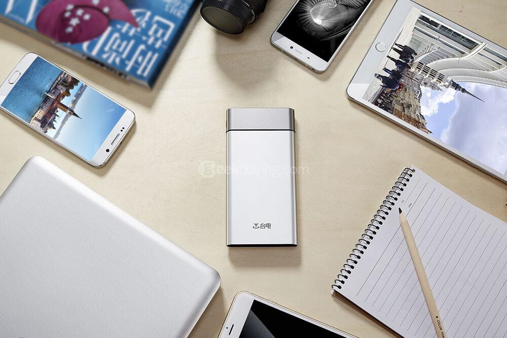 Original Teclast T100UC-S 10000mAh Power Bank 8 Pin and Micro USB Dual Input Intelligent Digital Display - Silver