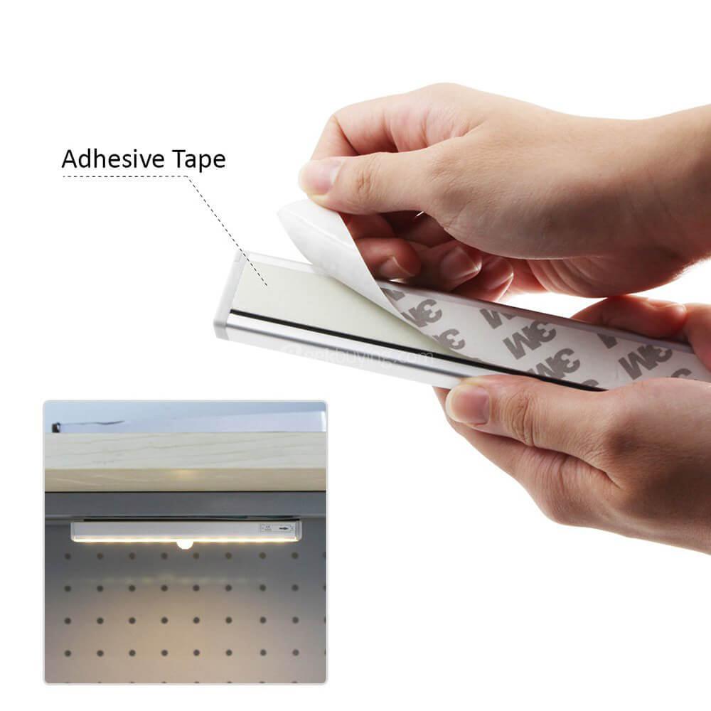 L802 Motion Sensor LED Night Light Battery Operated - White