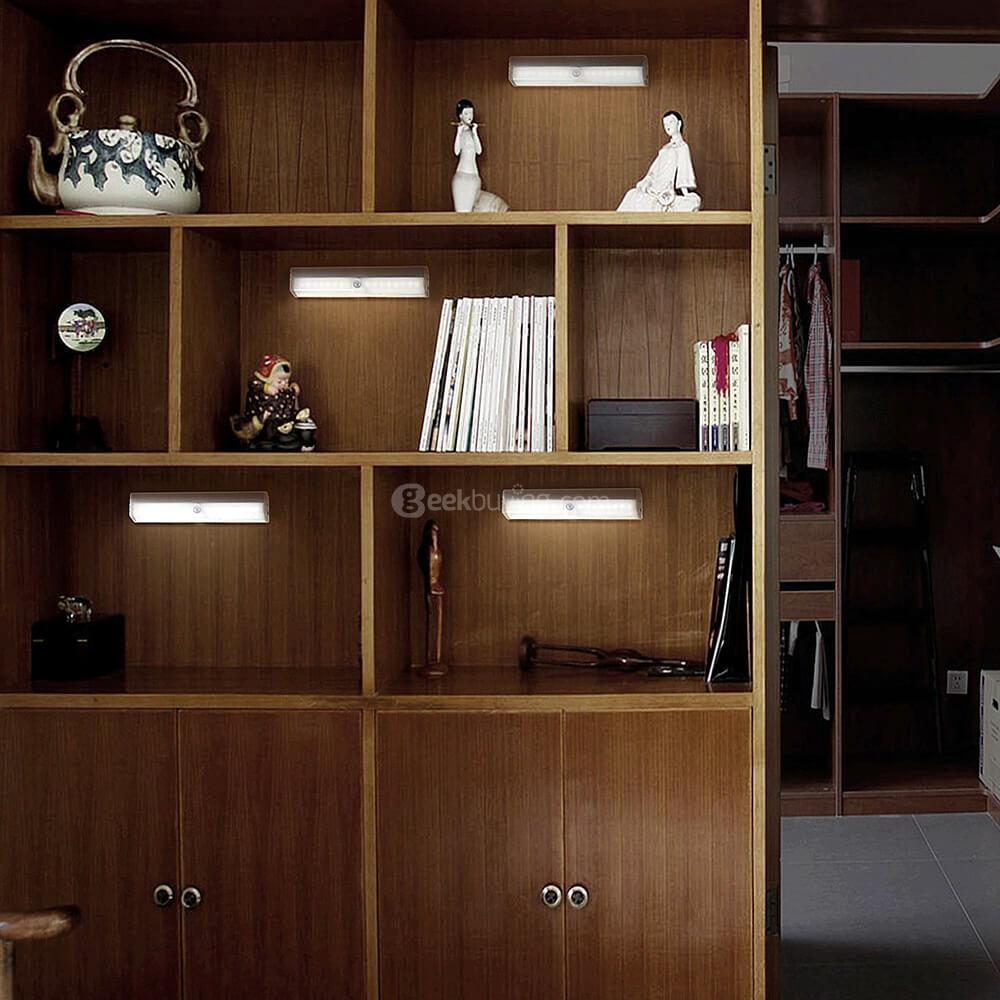 L802 Motion Sensor LED Night Light Battery Operated - White