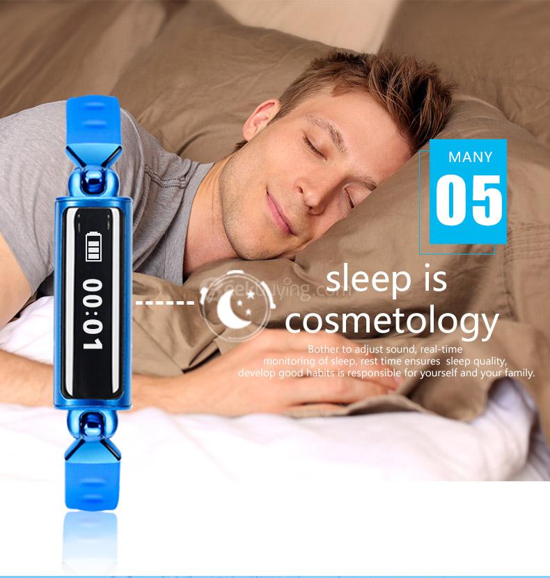 DB02 Smart Wrist Band IP67 Water Resistant OLED Touch Screen Heart Rate Monitor Pedometer Fitness Activity Tracker Compatible with Android iOS - Black