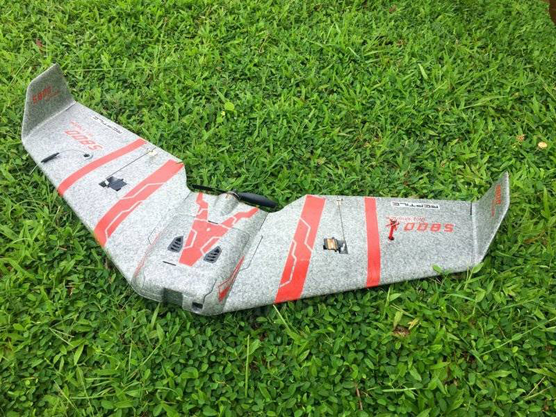Reptile S800 V2 SKY SHADOW Racer EPP Wingspan 820mm FPV Flying Wing with FPV System RC Airplane - PNP Version