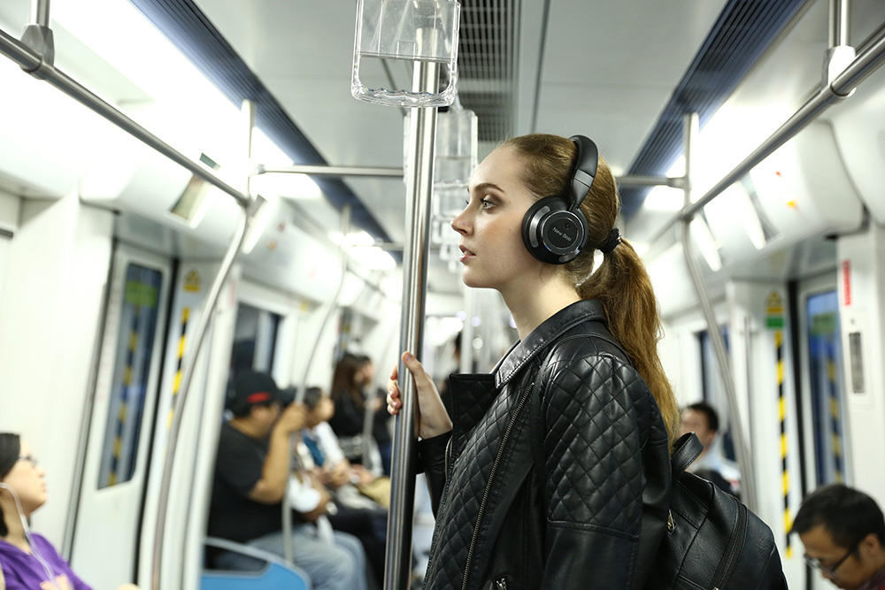 New Bee NB-88 Wireless Bluetooth Headphones Noise-canceling - Black