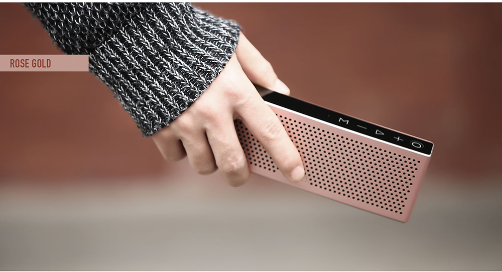REMAX RB-M20 Metal Bluetooth Speaker Stereo Bass 3D Sound with Mic TF Port AUX - Pink