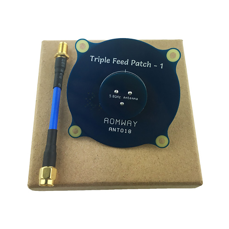Aomway ANT018 5.8G 8dBi Triple Feed Patch-1 LHCP/RHCP FPV Pagoda Antenna - RP-SMA Male
