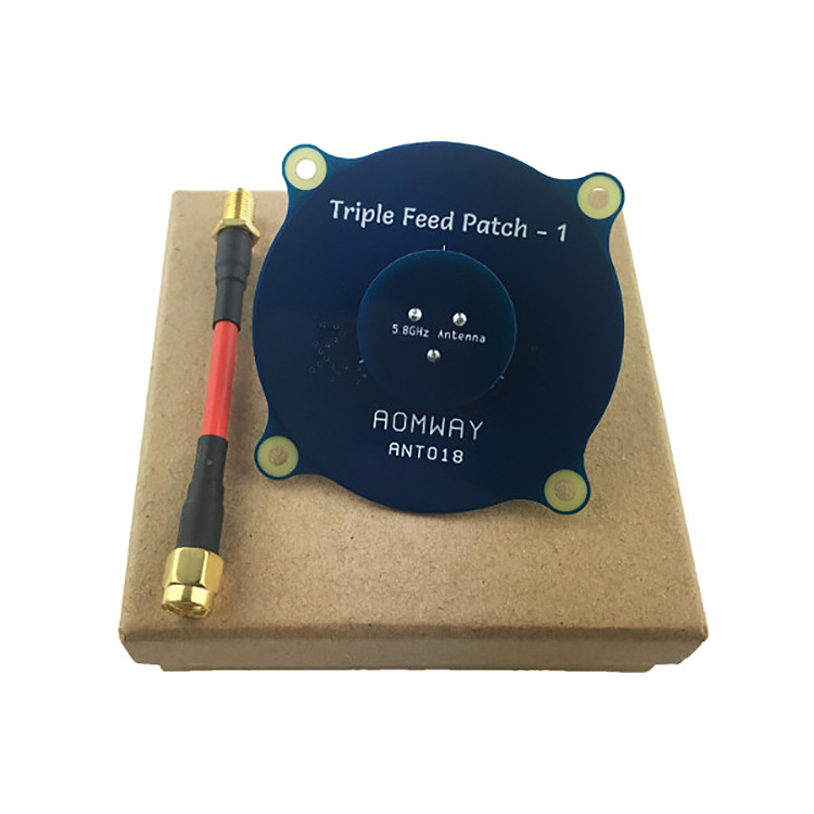 Aomway ANT018 5.8G 8dBi Triple Feed Patch-1 LHCP/RHCP FPV Pagoda Antenna - RP-SMA Male