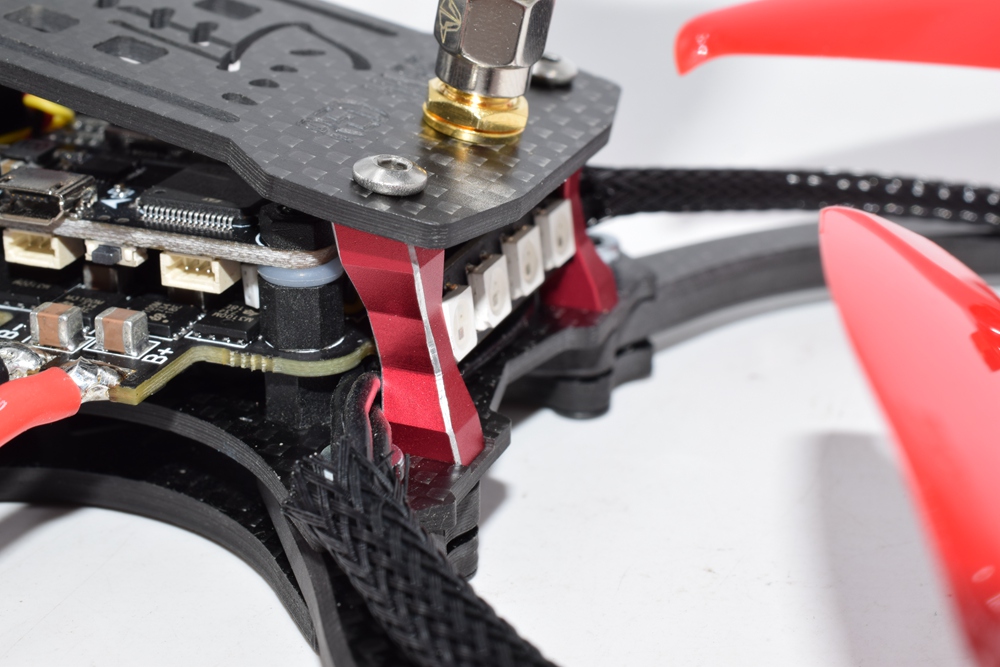 WAT-TEC RED HARE FPV Racing Drone with OMVT F4 FC OSD BLHeli_S 35A 4 in 1 ESC 5.8G 48CH VTX BNF - Frsky XM+Receiver