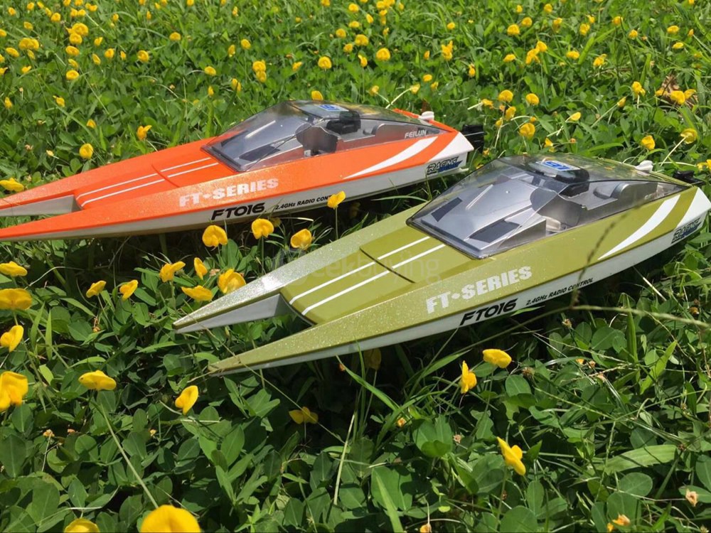 FEILUN FT016 RC Boat 2.4G 4CH High Speed Built-in Water Cooling System - Green