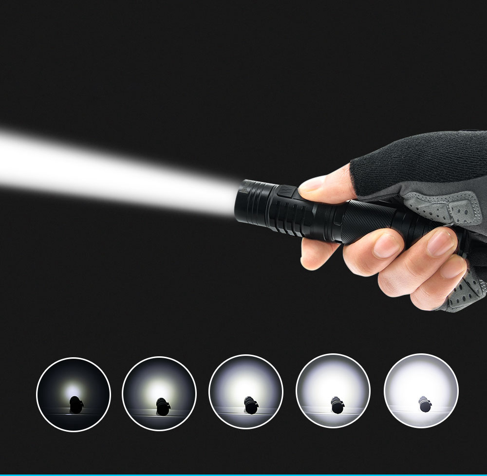 Wuben TO40R Torch Outdoor Camping LED Torch 1200 Lumens Hand Lamp IPX8 Waterproof Battery USB Rechargeable Long Lasting - Black
